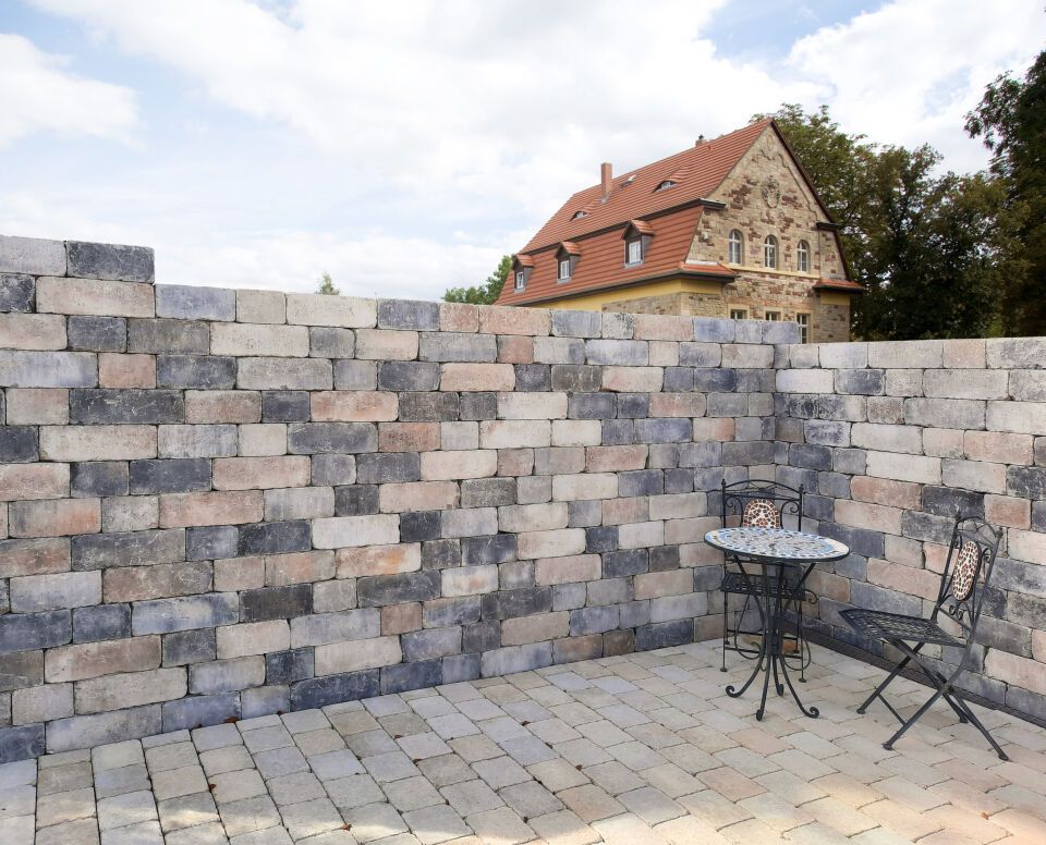 EHL CityAntik Mauer