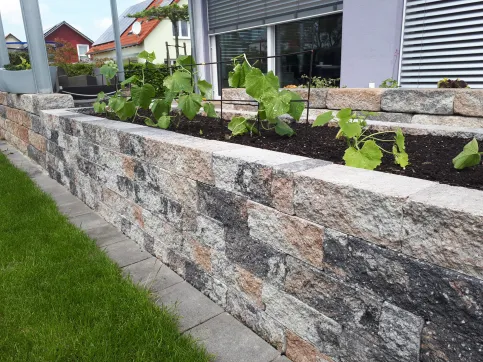 BossIntak-Mauerblock, muschelkalk