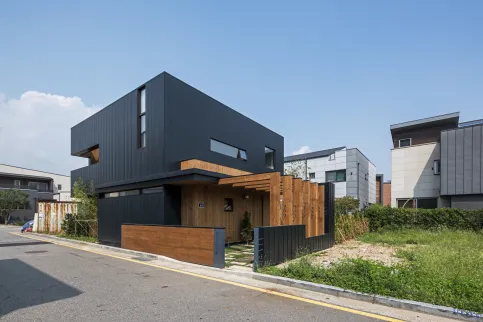 Square House, Korea