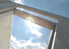 Fertige Aussparungen für Fenster und Türen