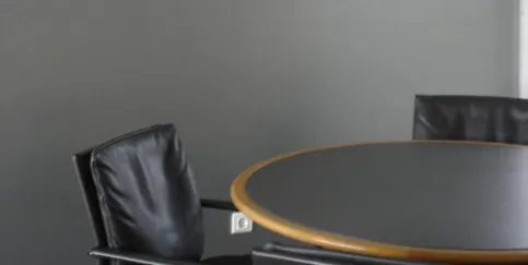DECOTREND – Wandschutzplatten in Metalloptik