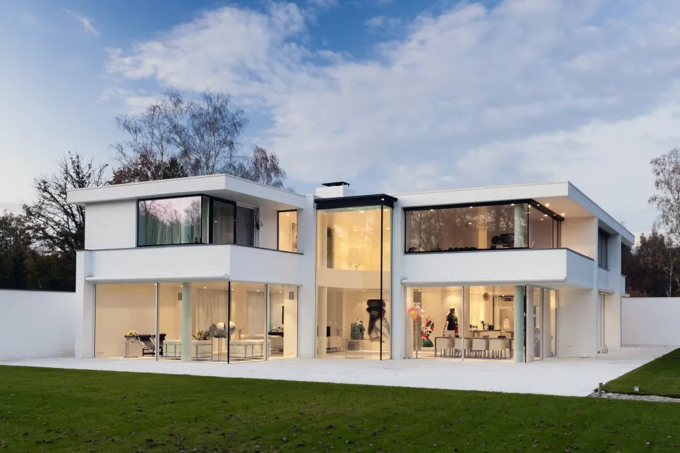 minimal windows® Schiebefenster in Kombination mit minimal windows® highline - Verglasung | Foto: ©Mark Sourbron