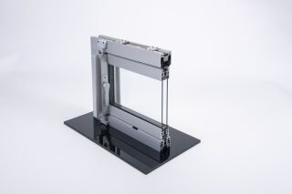 Keller minimal windows® pivot Ganzglas-Wendeflügeltür
