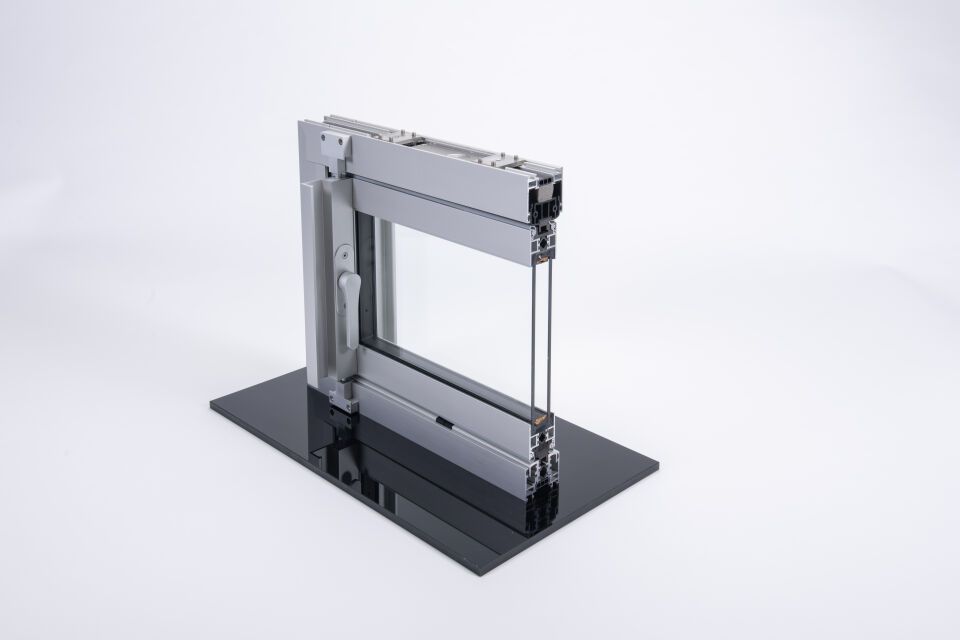 Keller minimal windows® pivot Ganzglas-Wendeflügeltür