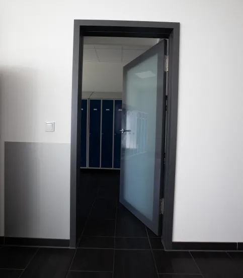 Objektglastüren