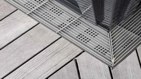MONSUN® DRAINTEC Entwässerungsrinne speziell für Terrassen mit Holz oder WPC Dielen auf Unterkonstruktionen aus Holz, Stahl oder Aluminium