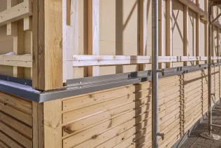 Individuelle Fassade als Vorhangkonstruktion