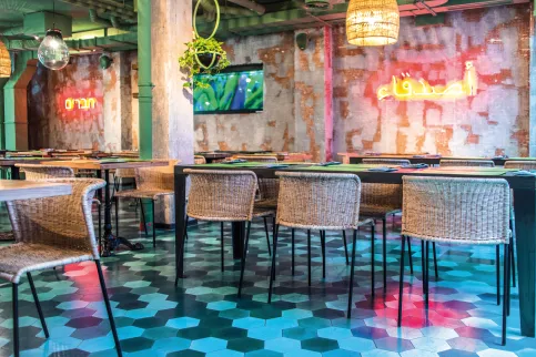 Bar Shuka, N° 6-40, 6-51, 6-43