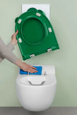 Einfache und gründliche Reinigung durch abnehmbaren WC-Sitz