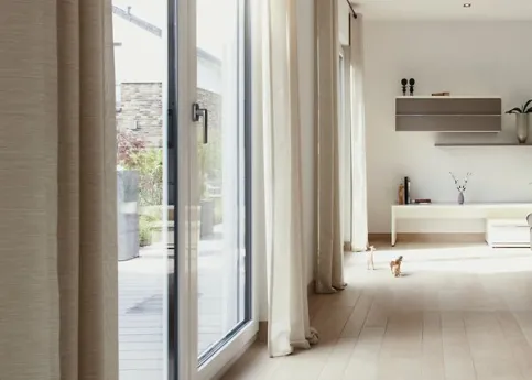 REHAU Fenstergriffe LINEA überzeugen durch exklusives Design und Premium-Qualität