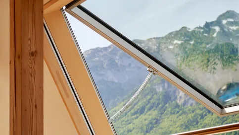 Klappdachfenster s: 211 E