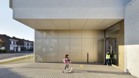 Rockpanel A2 Fassadenplatten sind geeignet, wenn eine hohe Brandsicherheit wünschenswert oder vorgeschrieben ist.