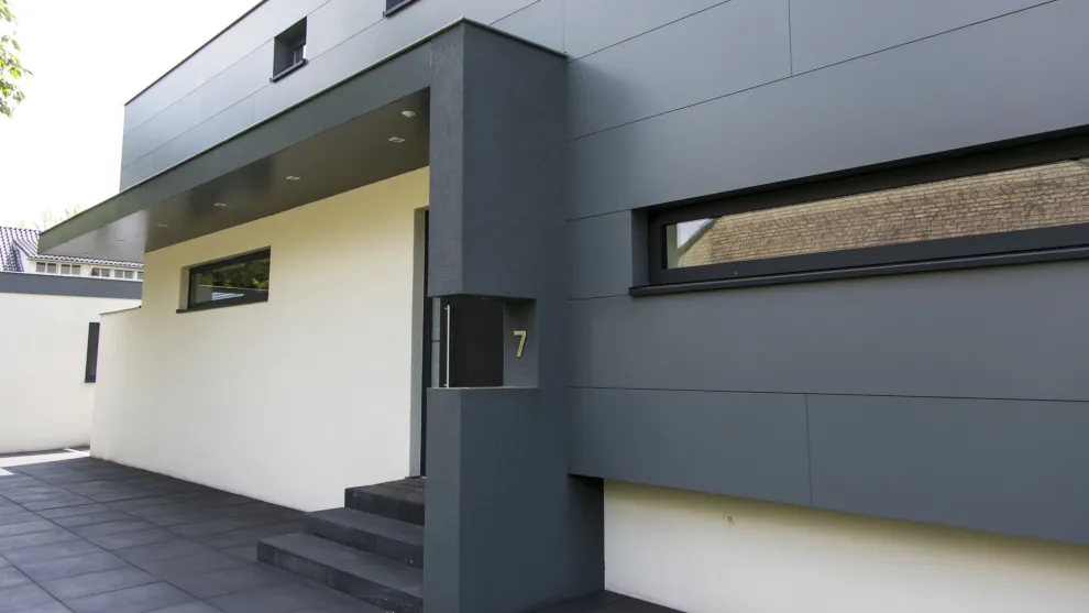Rockpanel Profile sind in nahezu allen RAL/NCS Farben passend zum gewählten Design erhältlich.