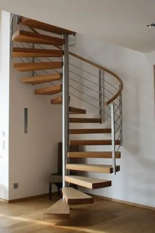 Spindeltreppe Typ "Edelstahl / Holz"