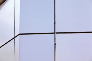Metall-Fassade