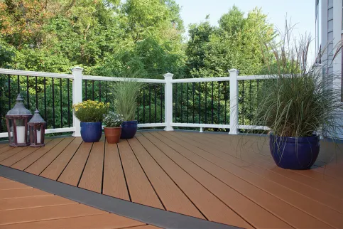 Trex Enhance Basics, Farbe saddle und clame shell