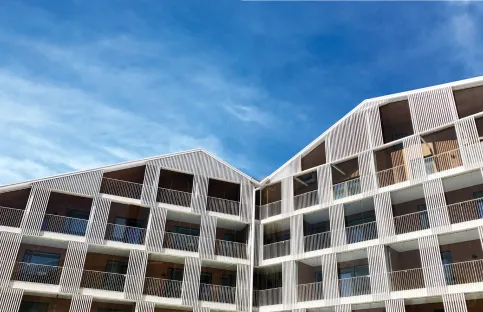 Käpylän Posteljooni, Helsinki, Finnland Architekt: Anttinen Oiva Architects, Helsinki, Finnland Jahr: 2017 / Produkte: KeraShape®