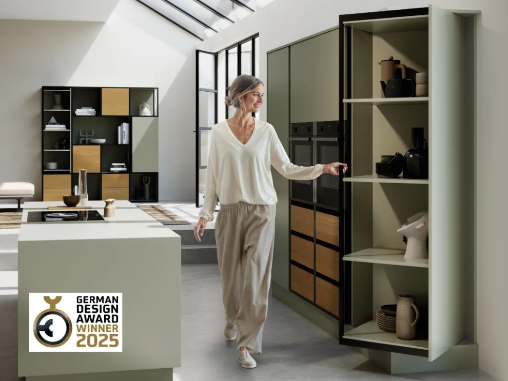 Hochschrank mit Dreh-Schwenk-System FurnSpin