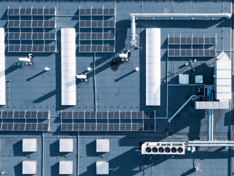 Fachgerechte Auflagerung von technischen Anlagen auf Flachdächern