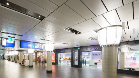 Luxalon® Langfeldplatten in der Poortvrije Passage in Amsterdam, Niederlande, Architekt: bethem crouwel
