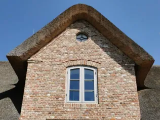 Anwendungsbeispiel Kapitänsgiebel mit Stallfenster
