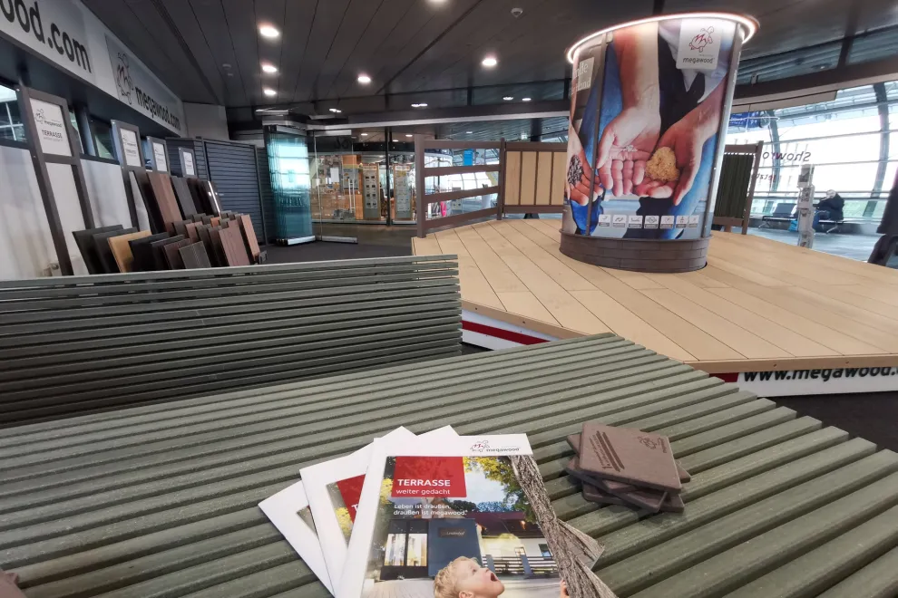 Der megawood®-Showroom auf dem Flughafen Leipzig/Halle.
