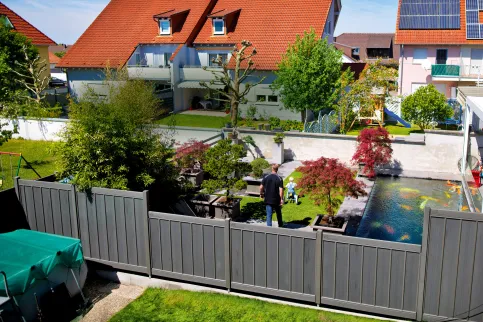 Zaunelement COLONIA mit Paneelen in Sel Gris, Riegel und Pfosten in Schiefergrau, Eigenheim