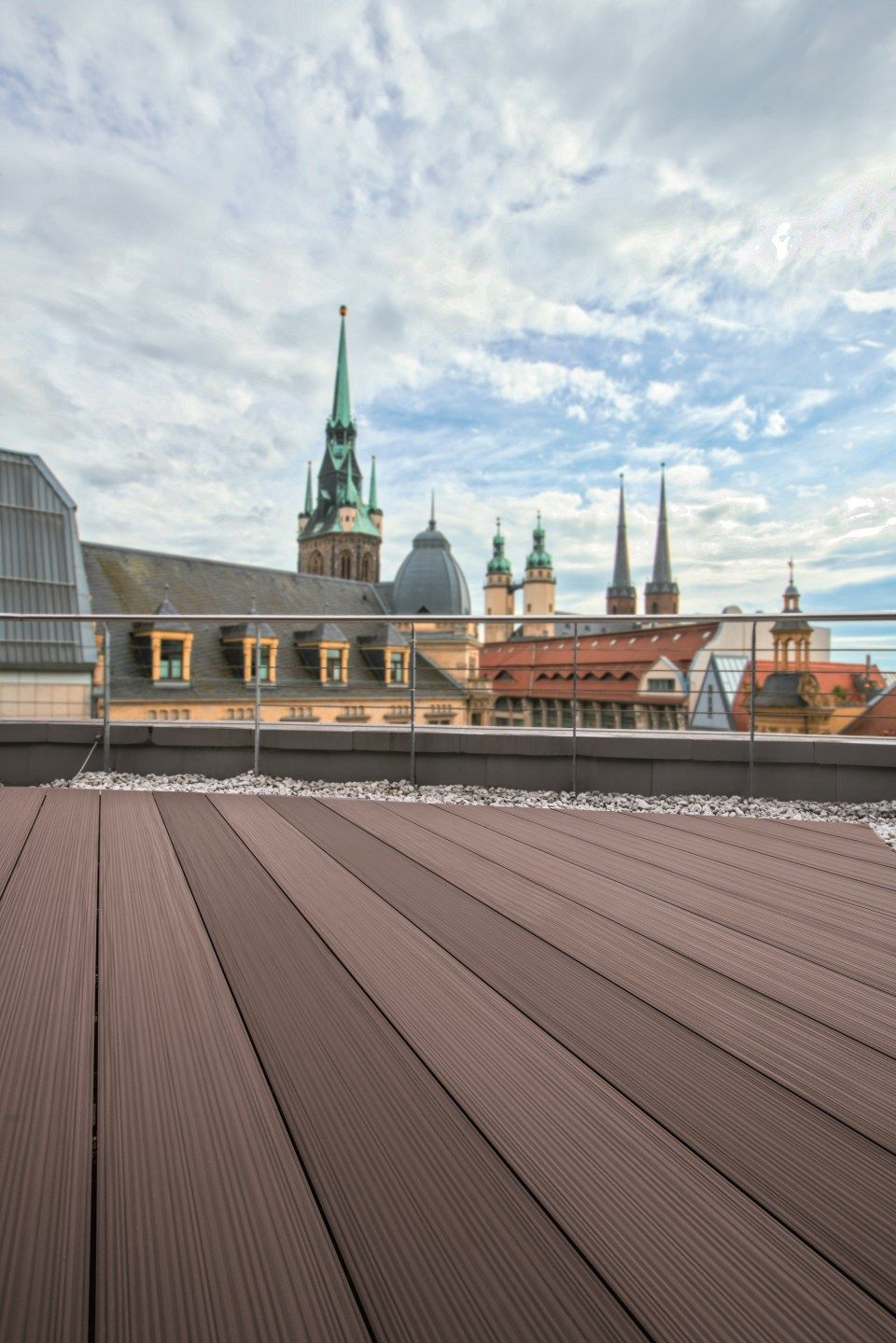 megawood® Terrassendiele DYNUM