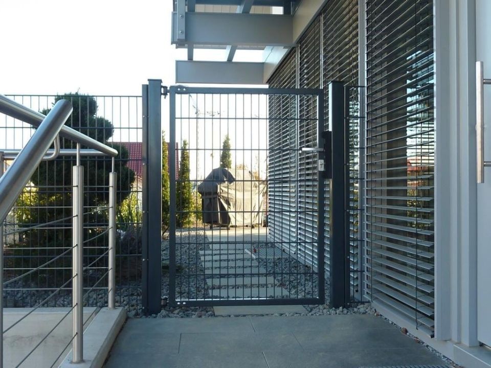 Heras Drehflügeltor/ Zugangskontrolle Proteus 2 Heras Drehflügeltor/ Zugangskontrolle Proteus 2