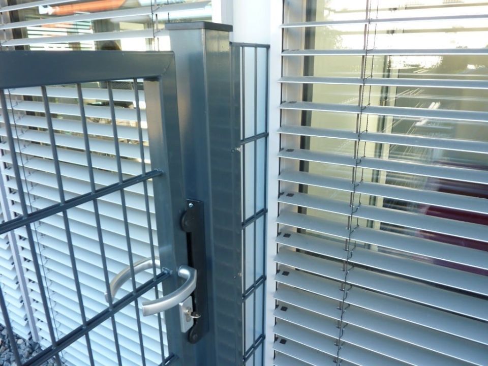 Heras Drehflügeltor/ Zugangskontrolle Proteus 2 Heras Drehflügeltor/ Zugangskontrolle Proteus 2