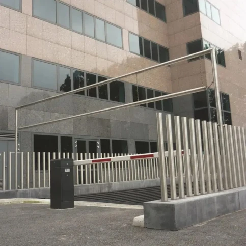 Schranke Heras Traffic Barrier (HTB)
