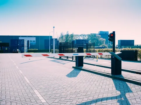 Schranke Heras Traffic Barrier (HTB)