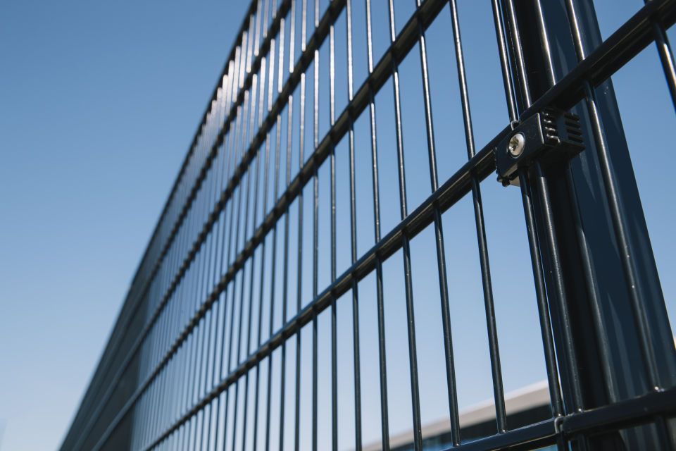 Zaunpfosten Uni security 120