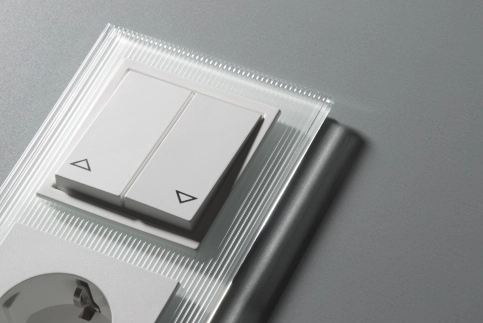 PEHA Schalterserie AURA GLAS, Gerillt-Aluminium