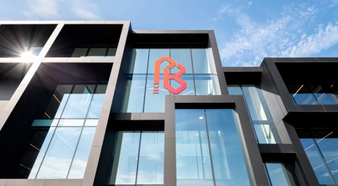 Anwendungsbeispiel Kingspan Evolution: Firmenzentrale PB Tec in Maasdijk