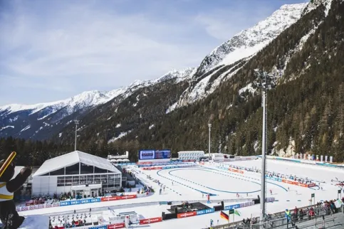 Maßgeschneiderte Eventlocations und mobile Raumlösungen © image - IBU & Südtirol-Arena