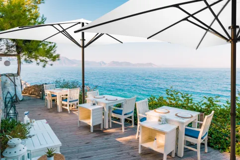 Pure in mediteraner Strandbar