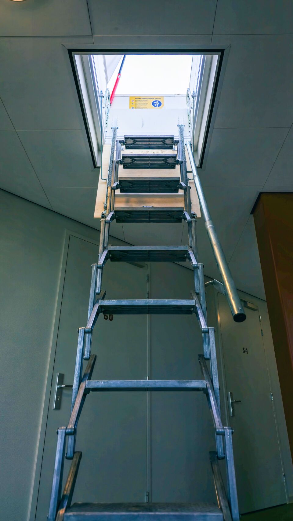 Staka Scherentreppe für Flachdachausstieg