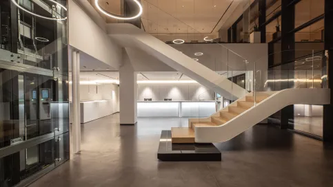 Nuvolato Architop® Estrichboden – Maddalena Spa Offices, Povoletto, Udine, Italien, Architect: Alessandro Zuccolo, Foto: Zulupictures