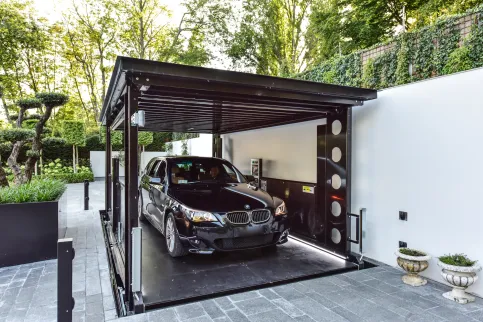 MOB mit Auto