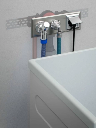 Wandeinbau-Waschgeräte-Siphons HL 406E: Komfortlösung, die alles umfasst: Zulauf, Ablauf und Stromanschluss.