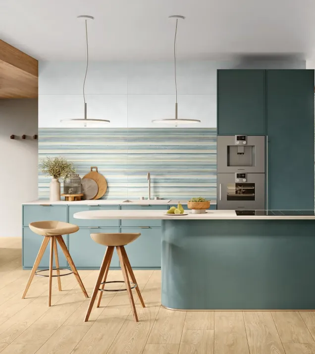 Wandfliese Spotlight Blue 45x120 und Spotlight Water 45x120