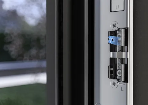 Durch die innovative Tagesfalle „TaFa“ von Winkhaus ist das Einstellen der Tür in eine Durchgangsfunktion mit nur einem Klick möglich.