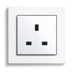 British Standard (Abbildung mit Gira E2)