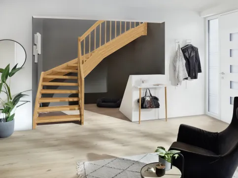 733 Holztreppe F30-B