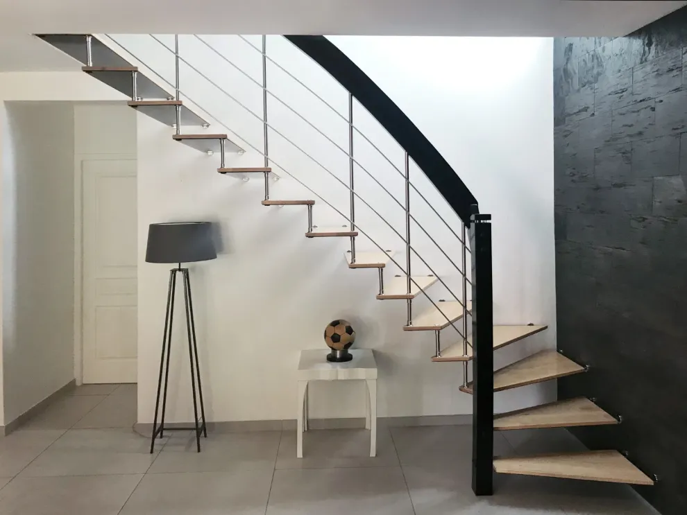 Stahlholmtreppe mit Edelstahl Relinggeländer Treppenmeister Air 5317b