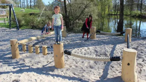 Meeting Point - Spielplatzgeräte