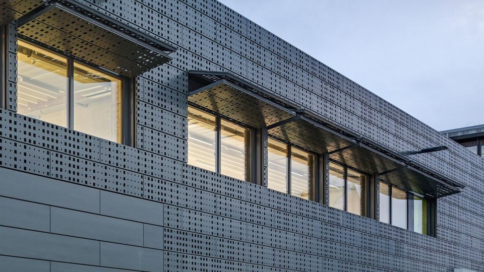 RHEINZINK - Flächendesign - Fassadensystem aus Titanzink