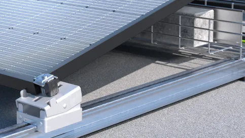 Magic PV Flat Basic integriert Kabelverlegung & Ballastierung in einem System.