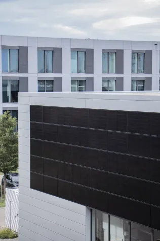 PRO+ SIDING kombiniert mit PRO+ PV